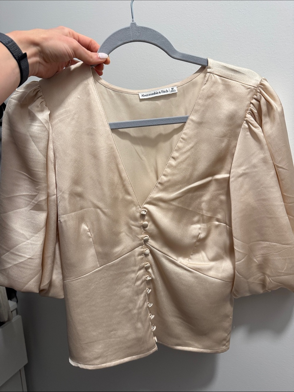 Abercrombie & Fitch Beige Satin V-Neck Button-Front Blouse